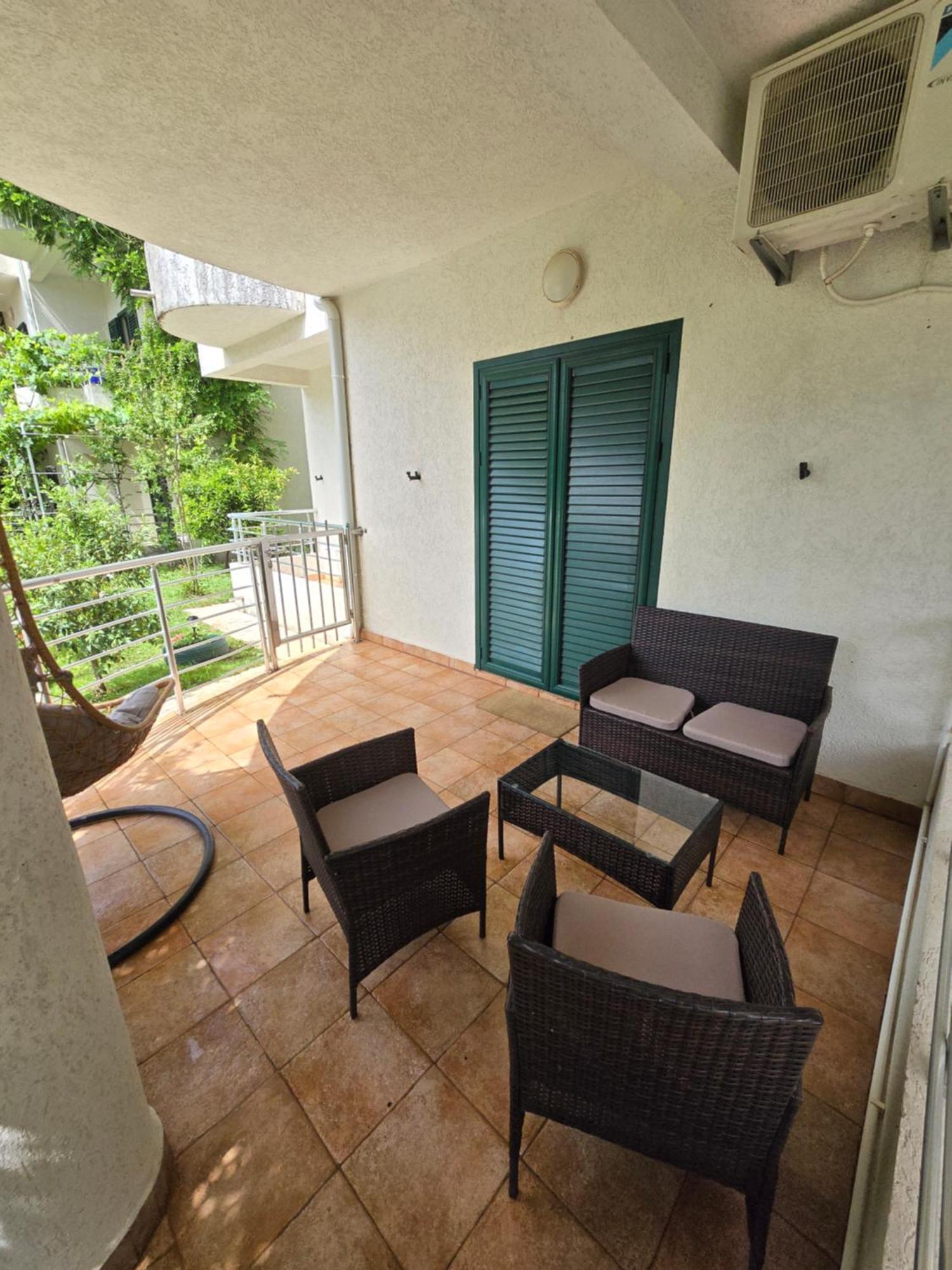 Roman Garden Apartment 리산 외부 사진